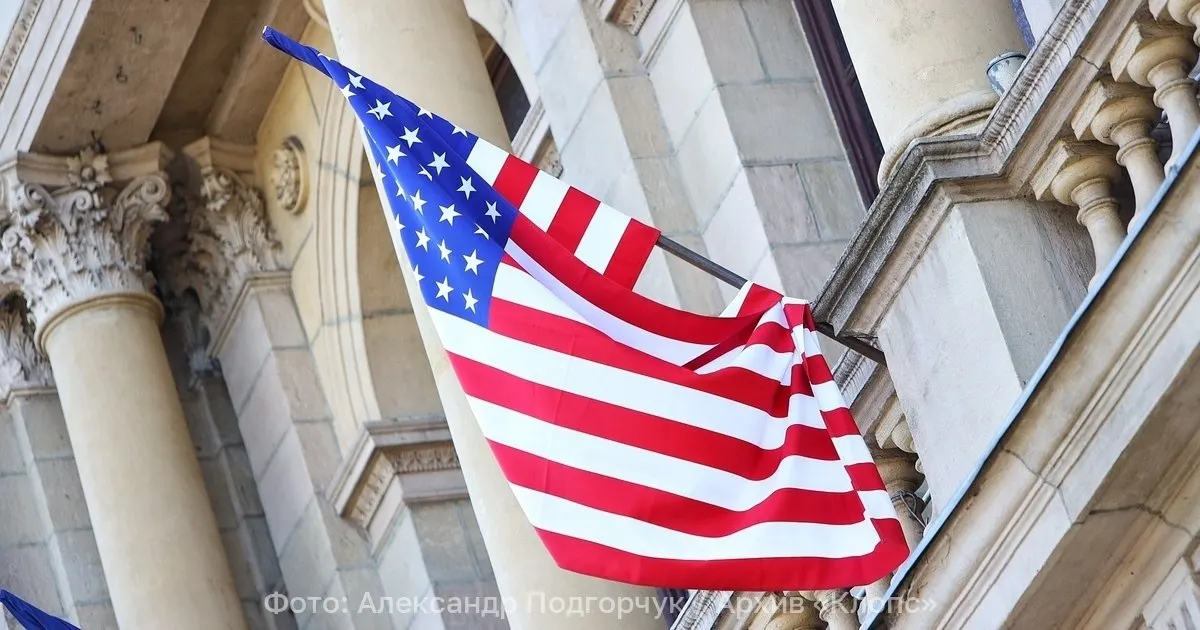 Президент США сообщил о достижении договорённости с Ираном и разрешил немедленное прекращение морской блокады; подписание меморандума и разминирование Ормузского пролива намечены на 19 июня. Росавиация временно ограничила рейсы в Иран.