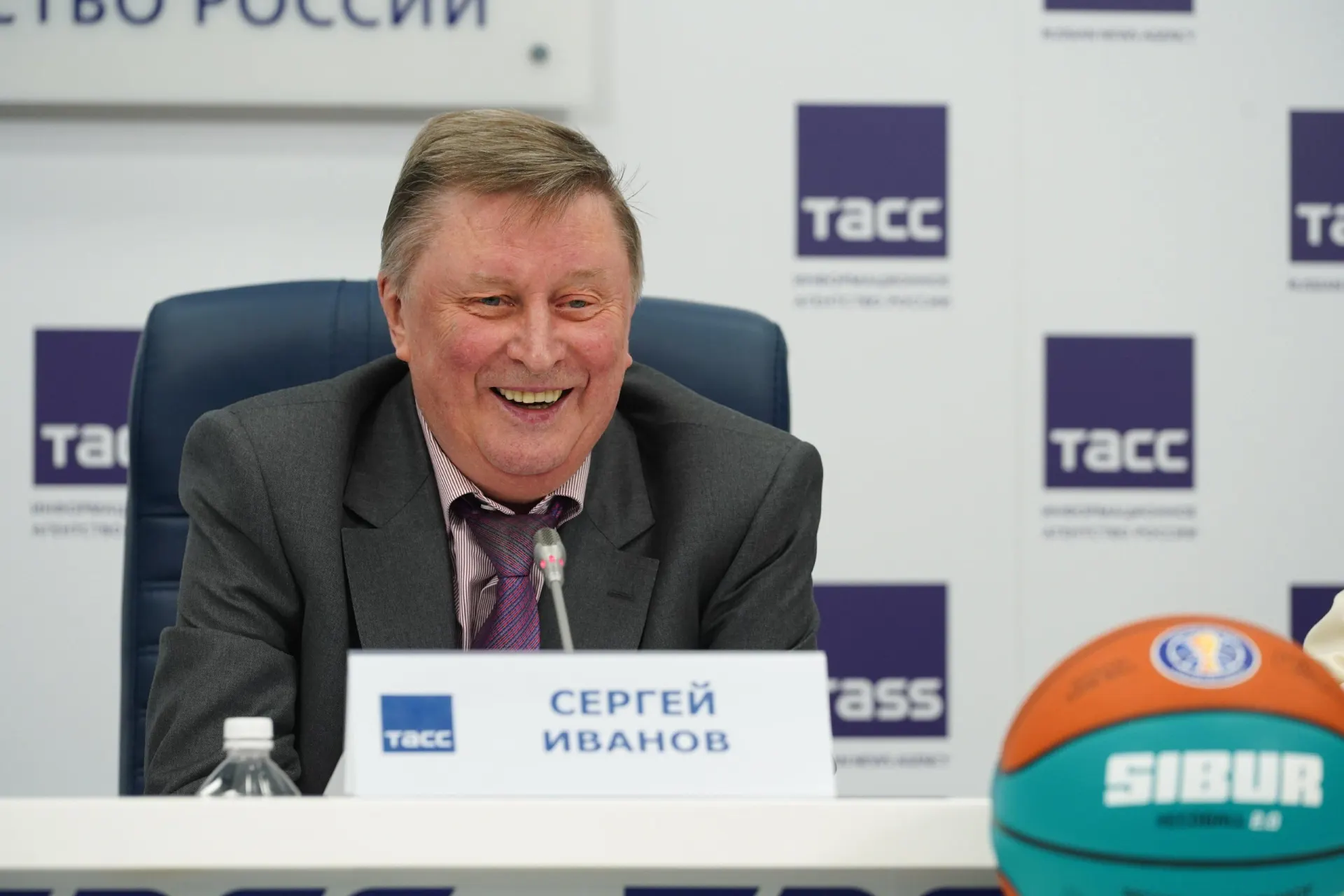 Близкий друг сообщил, что общался с Ивановым всего три дня назад. Государственный деятель скончался в возрасте 73 лет.
