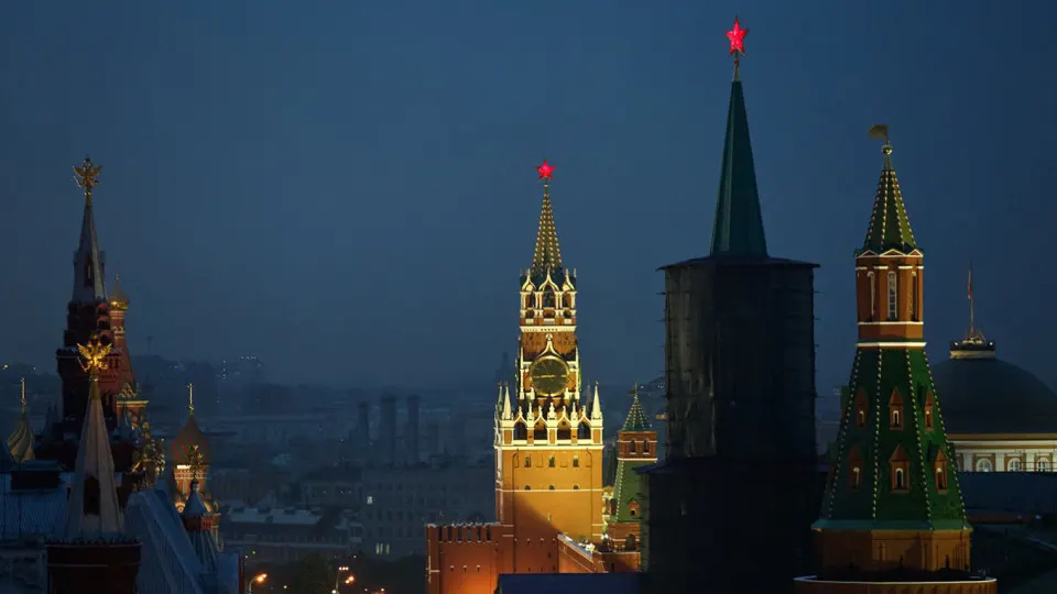 В утечке файлов раскрыты планы создания множества сайтов‑двойников, поддельных аналитических центров и «вики‑клонов», которые должны были через перекрёстные ссылки и подготовленный контент воздействовать на большие языковые модели и результаты поисковых систем.