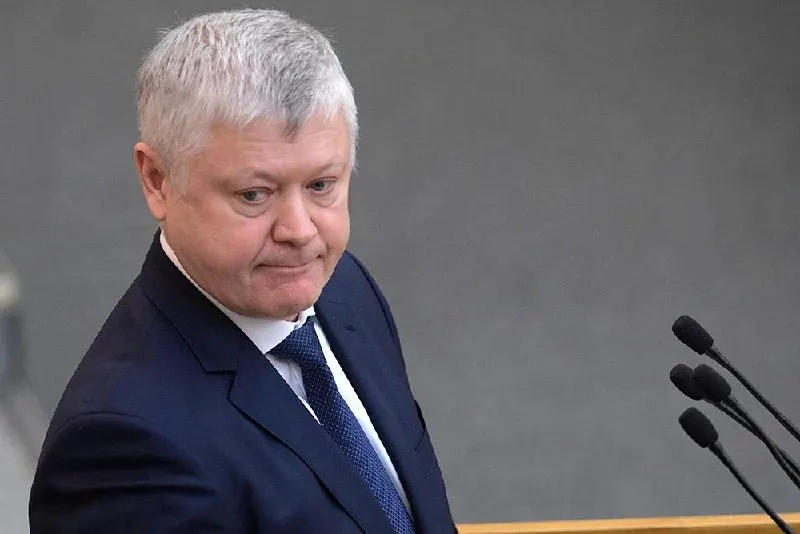 Председатель комитета по безопасности сообщил, что из России высланы свыше 360 зарубежных структур, более 60 — по материалам его комиссии. По его словам, приняты 46 законов для защиты суверенитета и противодействия «деструктивному» влиянию.
