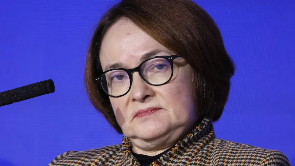 Процентные свопы и межбанковские котировки указывают на рост вероятности повышения ключевой ставки из‑за ускорения инфляции на фоне дефицита топлива и резкого роста цен на бензин и дизель.