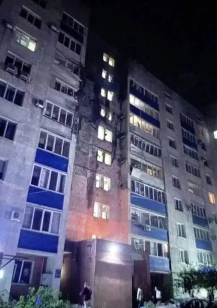 Минобороны заявило об уничтожении 516 беспилотников над регионами за ночь; зафиксированы повреждения в порту Усть‑Луга и в жилом доме в Новокуйбышевске; пострадавших нет.