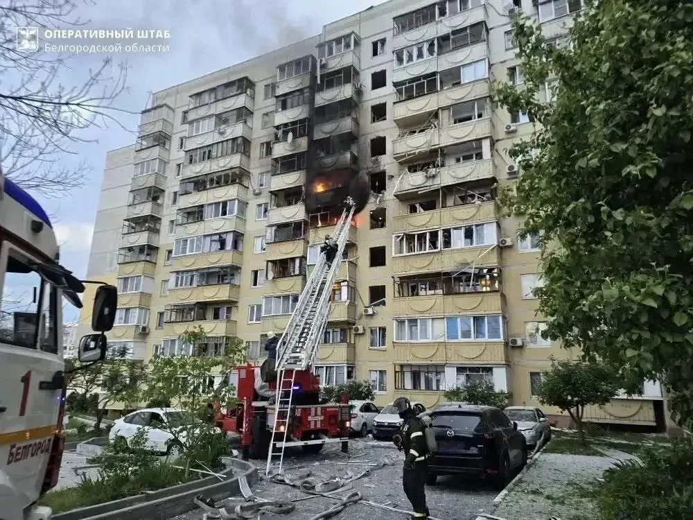 За ночь — гибель в результате атаки БПЛА в Белгородской области, поджоги и пожары на промпредприятиях, массовые перехваты дронов, а также инициатива Верховного суда по смягчению наказаний за хранение и приобретение наркотиков.