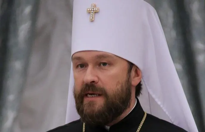 В Чехии освободили митрополита Илариона и его оператора: обвинений не предъявили, экспертиза подтвердила наличие запрещённого вещества, расследование продолжается.