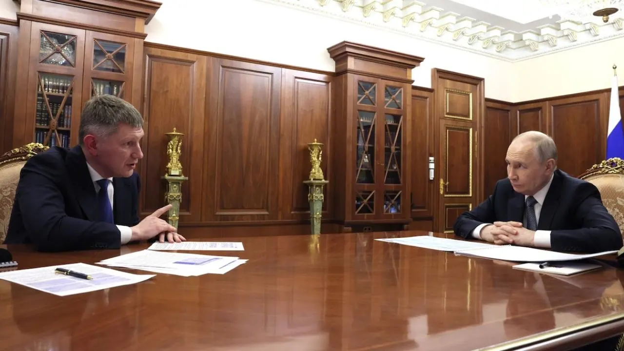 Министр экономического развития Максим Решетников заявил президенту, что по темпам роста Россия обогнала США. При этом МВФ показывает, что ВВП на душу населения в России остаётся значительно ниже уровня развитых стран.
