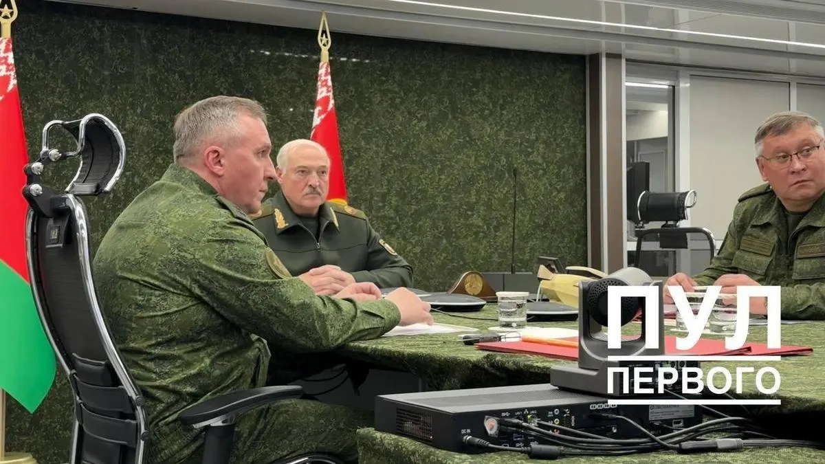Лидеры России и Беларуси вместе с военным руководством обсудили завершившиеся трёхдневные учения ядерных сил: Лукашенко заявил, что объекты в Белоруссии в порядке, а Путин назвал применение ядерного оружия крайней мерой. На фоне манёвров усиливается напряжённость в регионе.