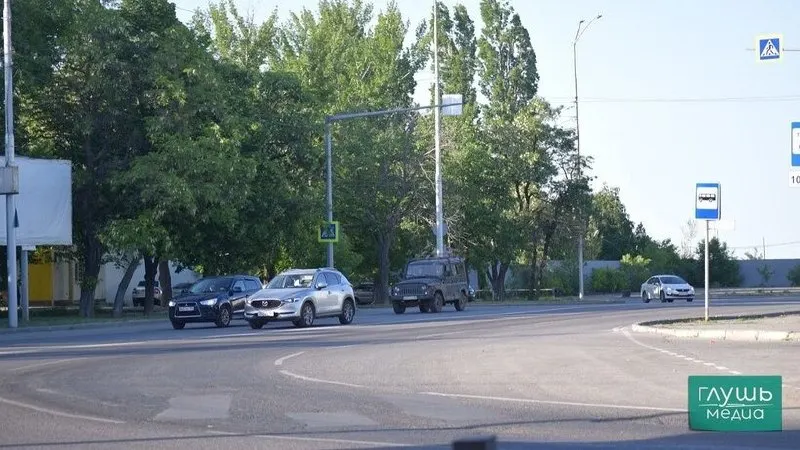Правительство утвердило стратегию по повышению безопасности дорожного движения до 2030 года с перспективой до 2036 года: в планах — обязательная диагностика и лечение для пьяных водителей, дополнительные проверки для лишённых прав и внесудебные блокировки сайтов с контентом, поощряющим нарушение ПДД или предлагающим поддельные документы.