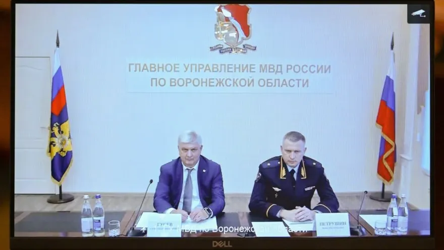 Министр представил нового руководителя региона: Петрушин, ранее возглавлявший УМВД Ульяновской области, назначен указом президента. В Ульяновске при нём зафиксировали рост тяжких преступлений, что он объяснял улучшением выявляемости.