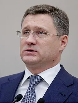 Вице‑премьер сообщил, что правительство готовит законодательные изменения и принимает оперативные меры — от возможного запрета экспорта дизеля до сокращения ремонтов НПЗ — чтобы обеспечить стабильные поставки в летний сезон.