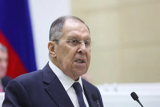 Глава МИД РФ заявил, что Еревану потребуется выбрать между Евразийским экономическим союзом и Евросоюзом, поскольку нормы этих объединений взаимоисключают друг друга.