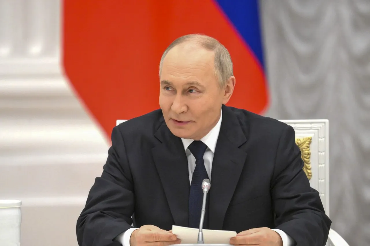 Президент заявил, что у России имеются все необходимые возможности для ответа на угрозы в адрес баз ПВО в Калининградской области.