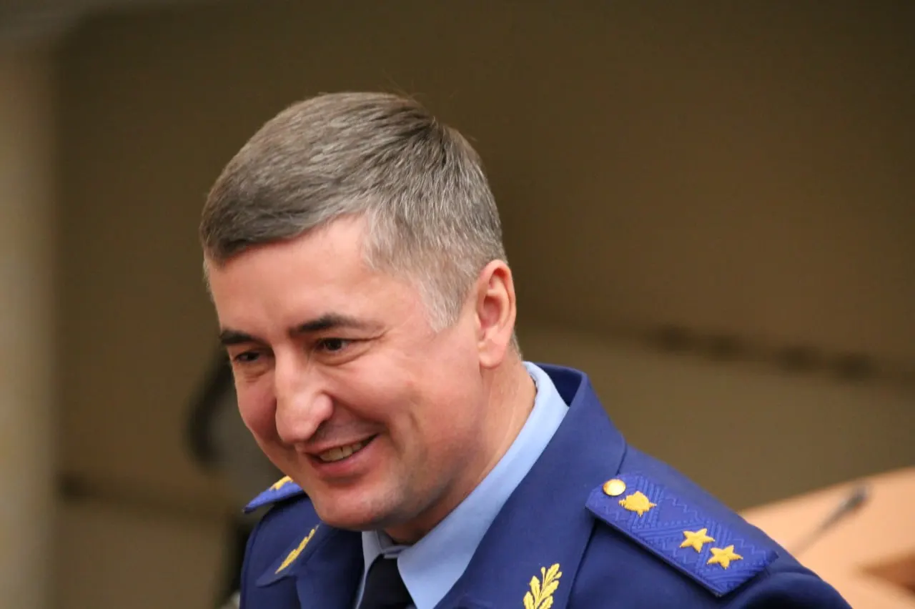 Указ президента от 28 июня переводит Сергея Филипенко на должность прокурора Воронежской области на пять лет. На пост прокурора Саратовской области назначен Роман Пантелеев.