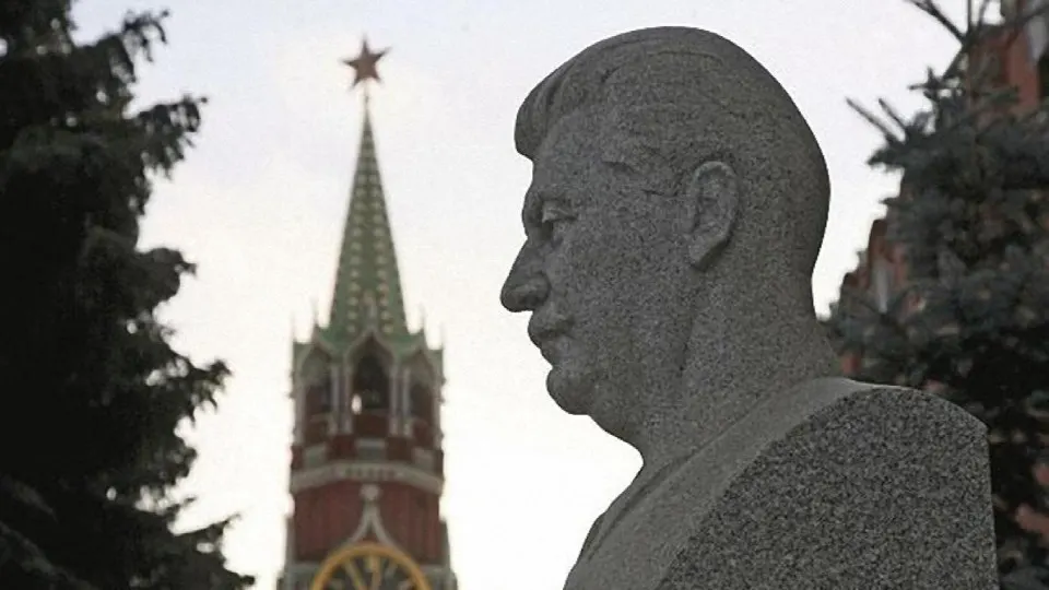Длительное отсутствие главы Центробанка Эльвиры Набиуллиной и появившиеся сообщения о сменах в правительстве вызвали серию слухов о кадровых перестановках и возможном смещении экономического курса.