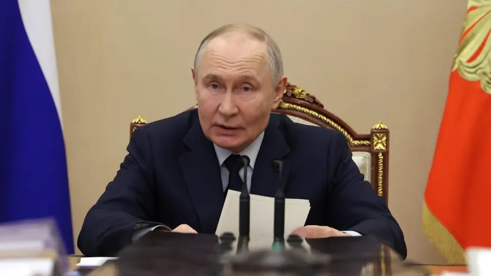 Президент заявил, что инвестиционной паузы в стране нет, несмотря на рекордное сокращение инвестиций — в первом квартале они упали на 14,3%.