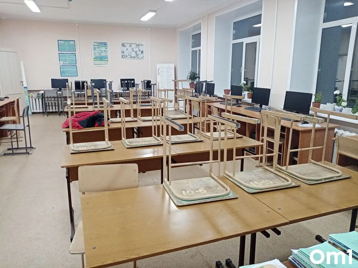 С начала учебного года 2026/27 домашние задания для учеников первых классов отменяются — это указано в письме Министерства просвещения РФ.