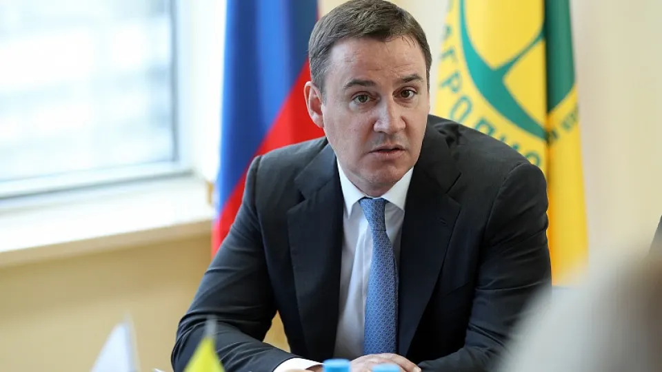 Зампред правительства расширил влияние на РЭО: в наблюдательный совет вводят представителей аппарата, а кандидатура нового гендиректора согласуется после обновления совета на фоне уголовных дел против прежнего менеджмента.