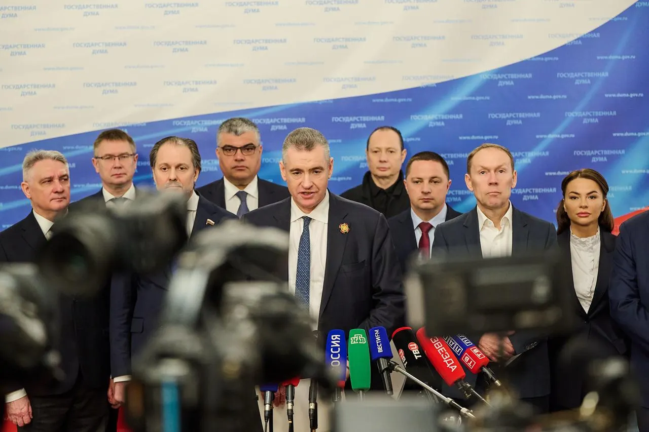 Партия внесла в Правительство законопроект об отмене ряда штрафов, которые считают избыточными — от наказаний за потерю паспорта до штрафов за тонировку и самовольную перепланировку.