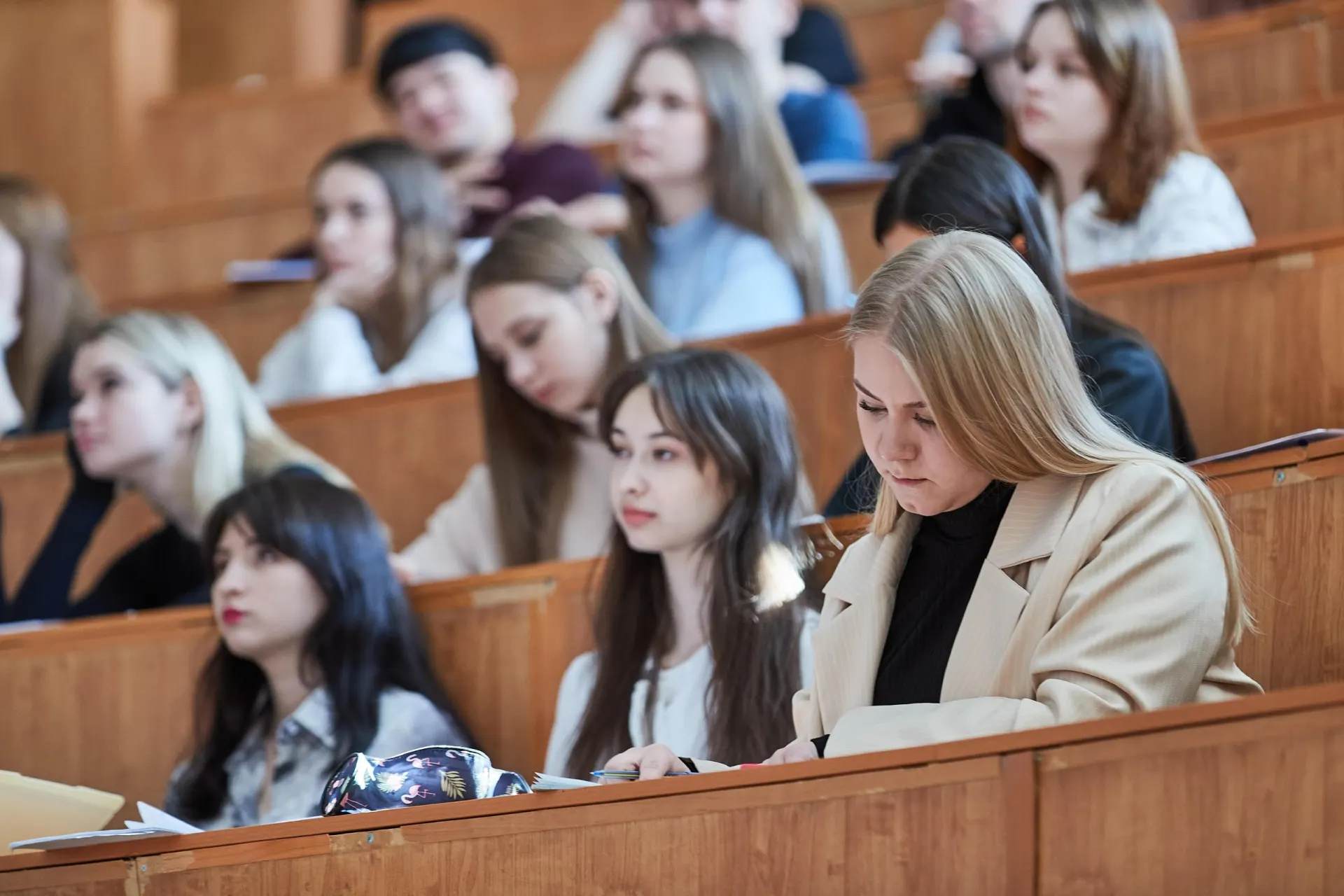 Штрафы заменили компенсацией — по новым правилам студентов могут отчислить в любой момент.