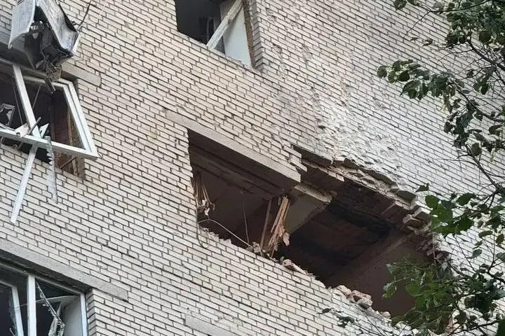 Ночью 13 июля в посёлке Пионерский городского округа Истра упал один из беспилотников: три человека погибли, пять получили ранения, загорелись несколько частных домов.