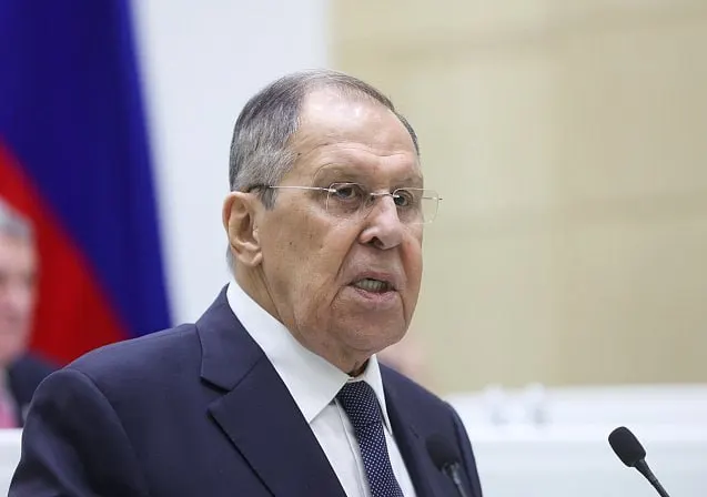 Лавров заявил, что обвинения Берлина в адрес РФ по делу беспилотника над Лейпцигом становятся сигналом к эскалации, а дипломатические миссии Германии закрываются.
