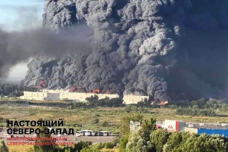 Поправки предоставляют налоговые льготы компаниям, вкладывающимся в защиту от беспилотников, с условием передачи оборудования государству; стоимость защиты не компенсируется, а переданные активы освобождаются от НДС.