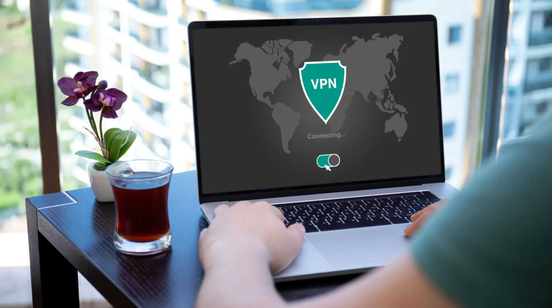 За последнюю неделю несколько VPN-сервисов сообщили о новых ограничениях и пике блокировок по всей стране. Некоторые провайдеры вынуждены менять серверы, а Роскомнадзор усиливает фильтрацию по IP.