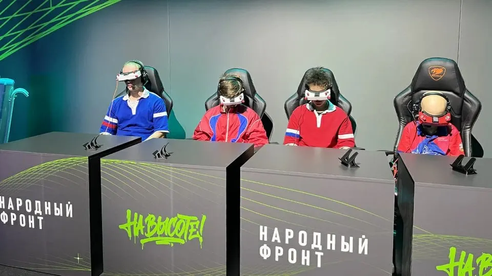 Норматив по управлению беспилотниками вошел в проект «На высоте», старт пилотного внедрения в нескольких регионах страны и обучение школьников и студентов управлять БПЛА и программировать их.