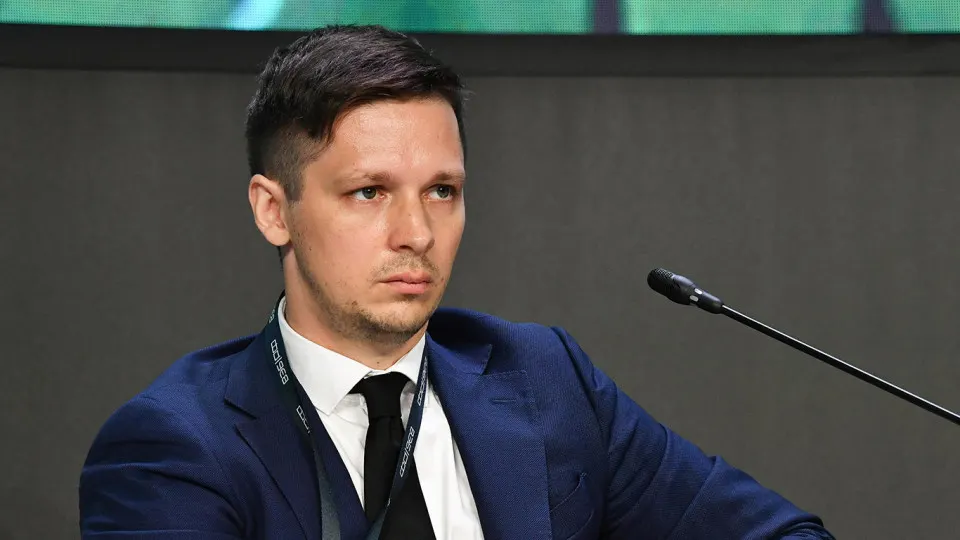 Госсектор близок к верхнему пределу; эксперты предупреждают о рисках и необходимости устойчивой налоговой системы.