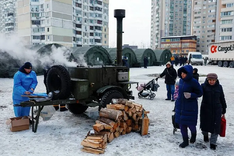 Международная комиссия ООН заявила, что российские власти систематически атаковали энергетическую инфраструктуру Украины, что квалифицируется как военное преступление и преступление против человечности.