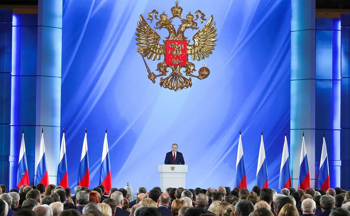 Путин не планирует выступать с посланием к Федеральному собранию в 2026 году; решение будет принято по мере необходимости.